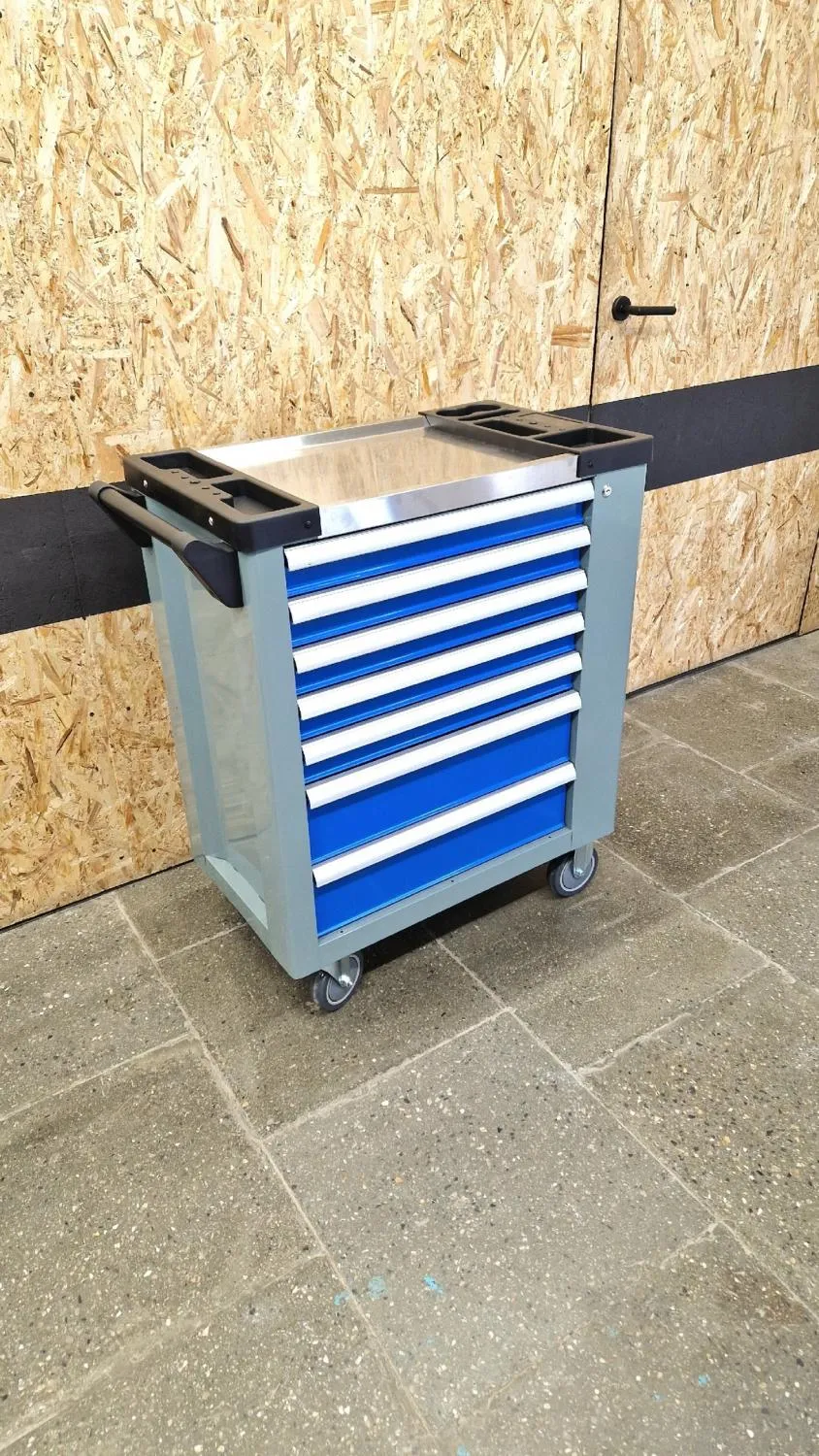 Тележка инструментальная с набором инструмента 255 предметов купить